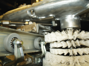 OP-08 Powered Conveyor Chain And Trolley Wheel Cleaner